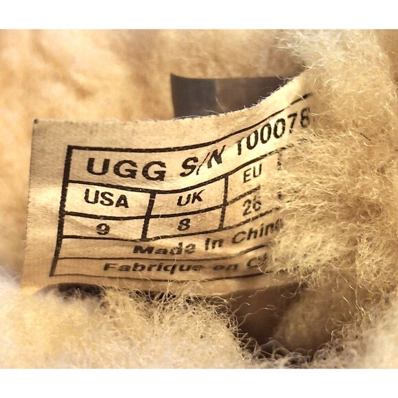 UGG Bailey Button Size 9 Kids Brown Fashion Boots Fall Winter Kids Shoes Issues - Picture 8 of 15